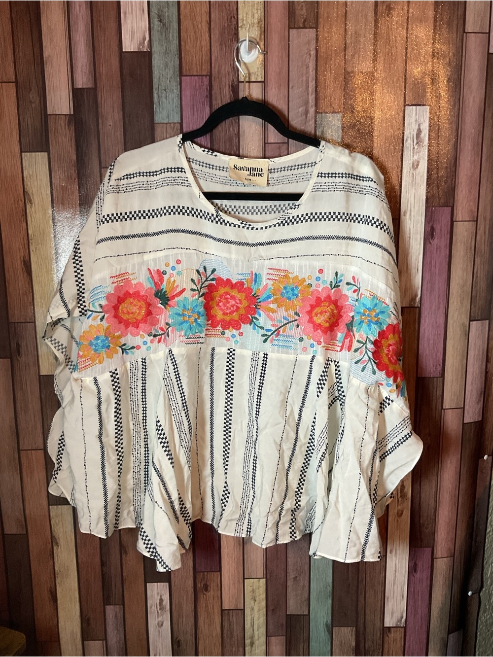 Savanna Jane Oversized Poncho Top Floral Embroidery Women’s Size S/M